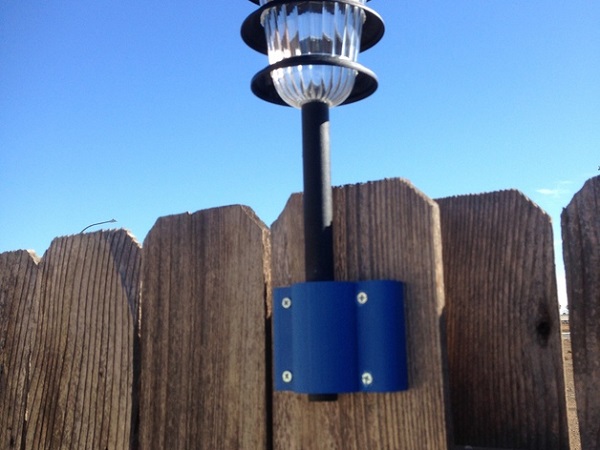 Solar light fence holder mount