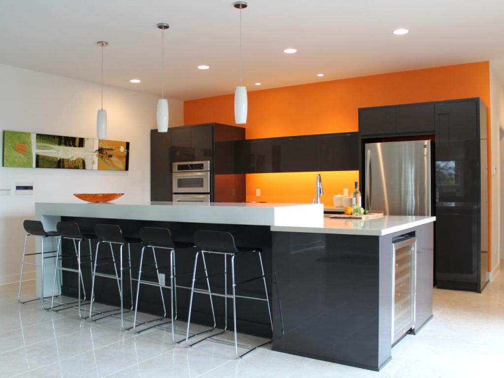Stunning Kitchen Wall Color Idea