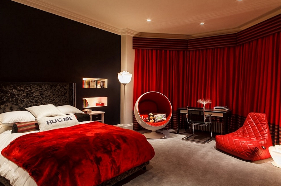 Stunning-teenage-bedroom-in-red-and-black