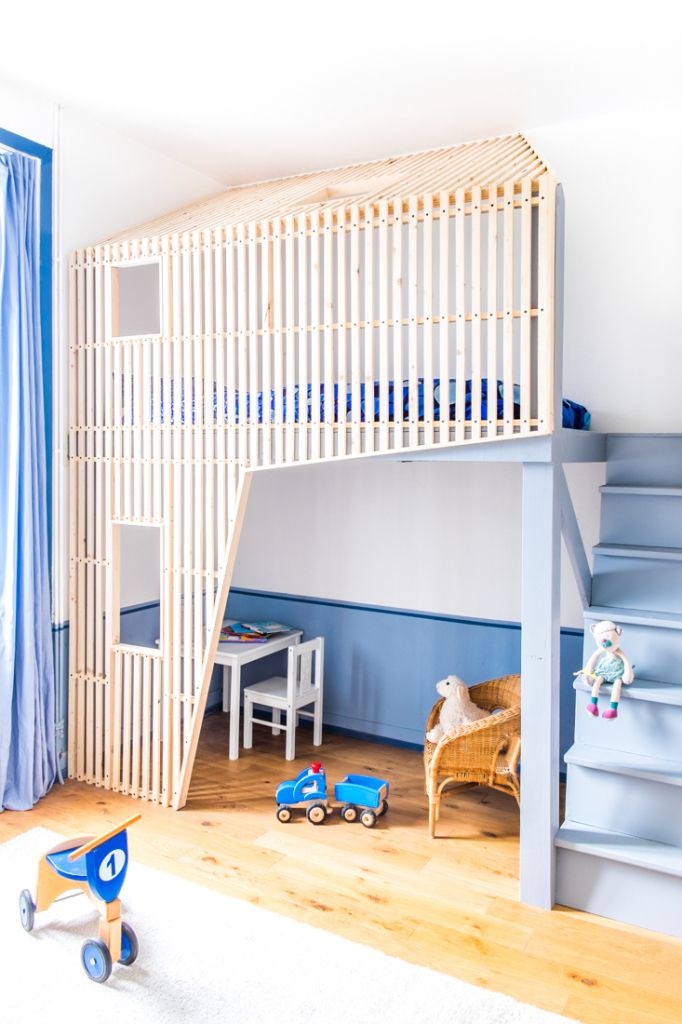 Blue-Tropical-Kids-Room-Design