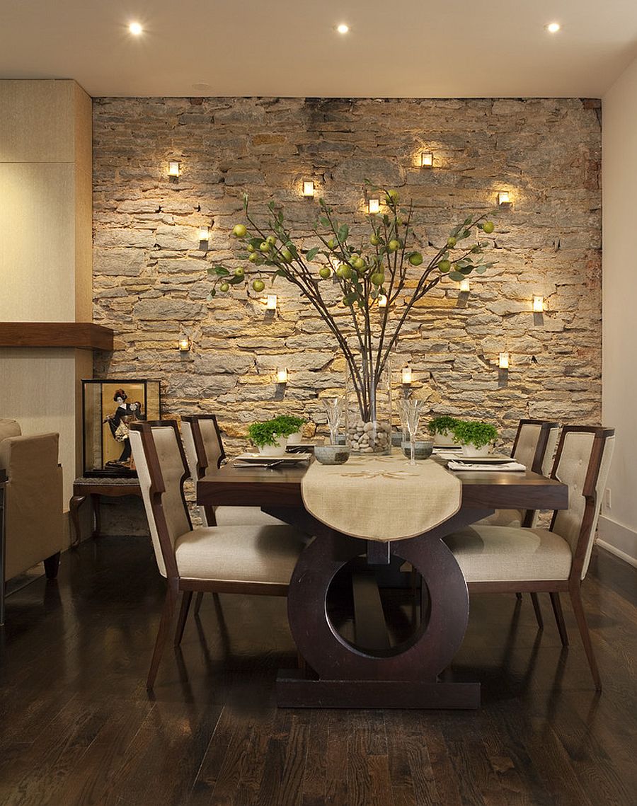 Candles-highlight-the-beauty-of-the-stone-wall-in-the-dining-room
