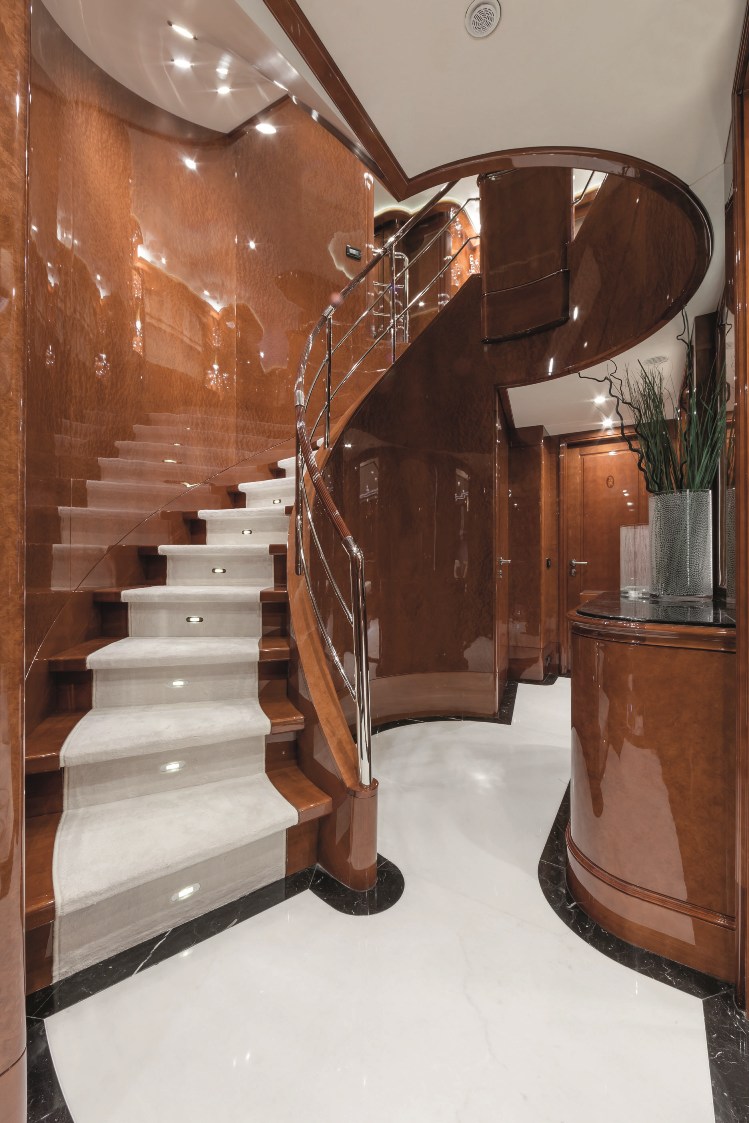 Classic Luxury Foyer Decorations