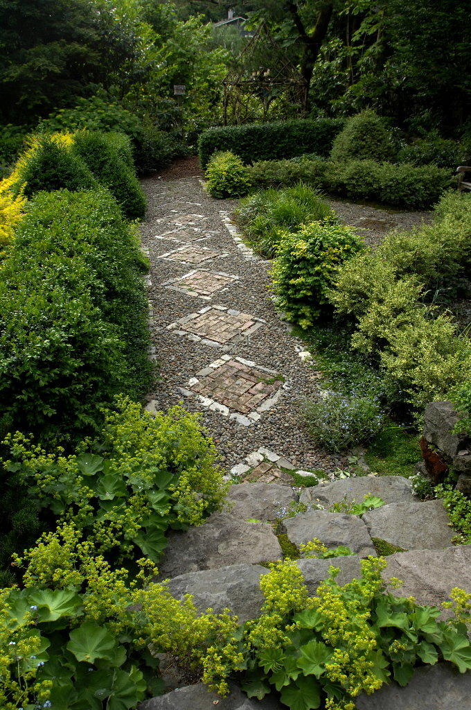 Fabulous Garden Pathway Ideas