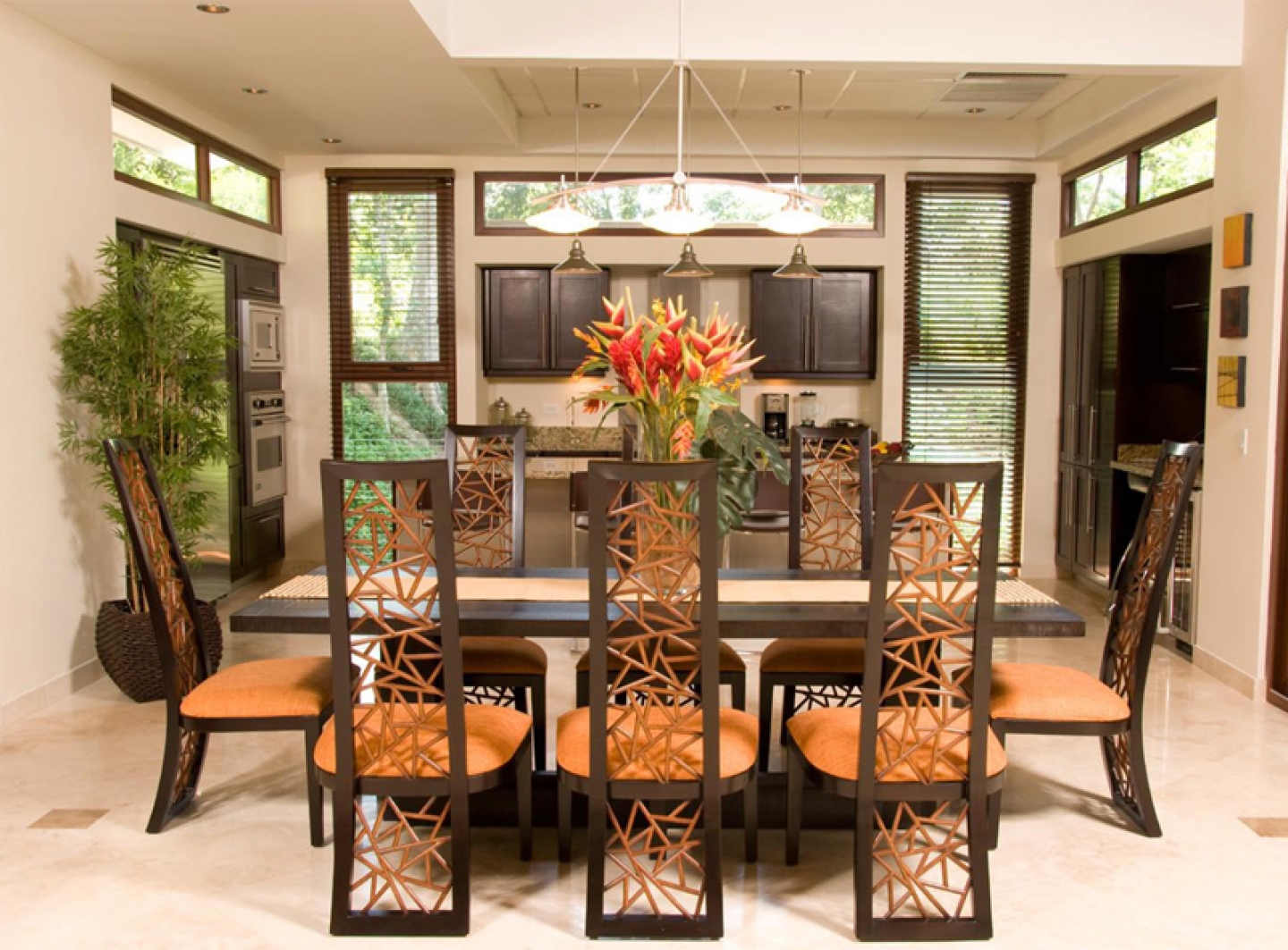 Lovely Tropical Dining Room Design