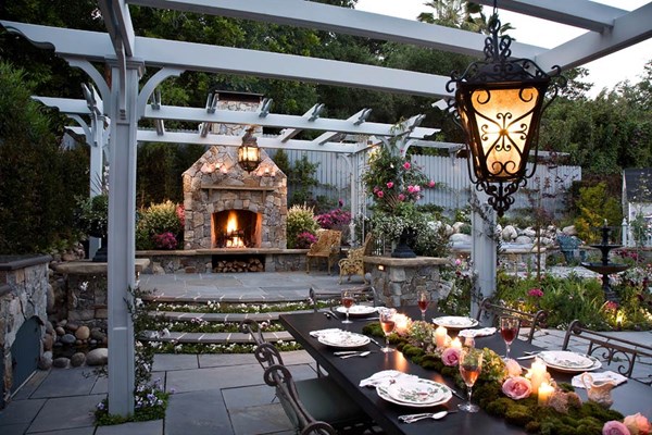 Lovely Victorian Outdoor Design