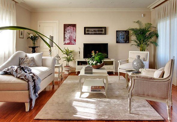 Natural-decorating-ideas-for-living-room-with-flat-scren-TV-and-plants