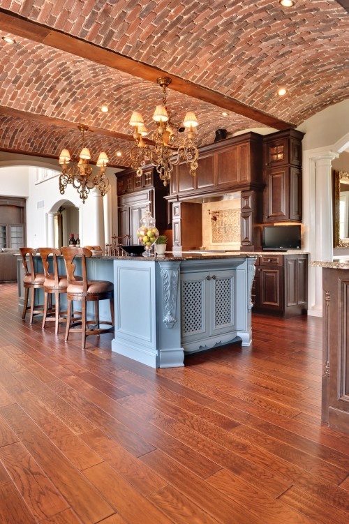 Traditional Kitchen Ceiling Design