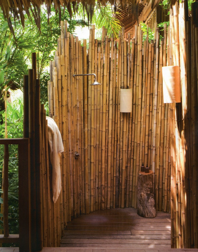 Traditional-Outdoor-Shower-Design