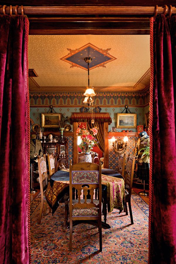 Victorian-Dining-Room-Ceiling