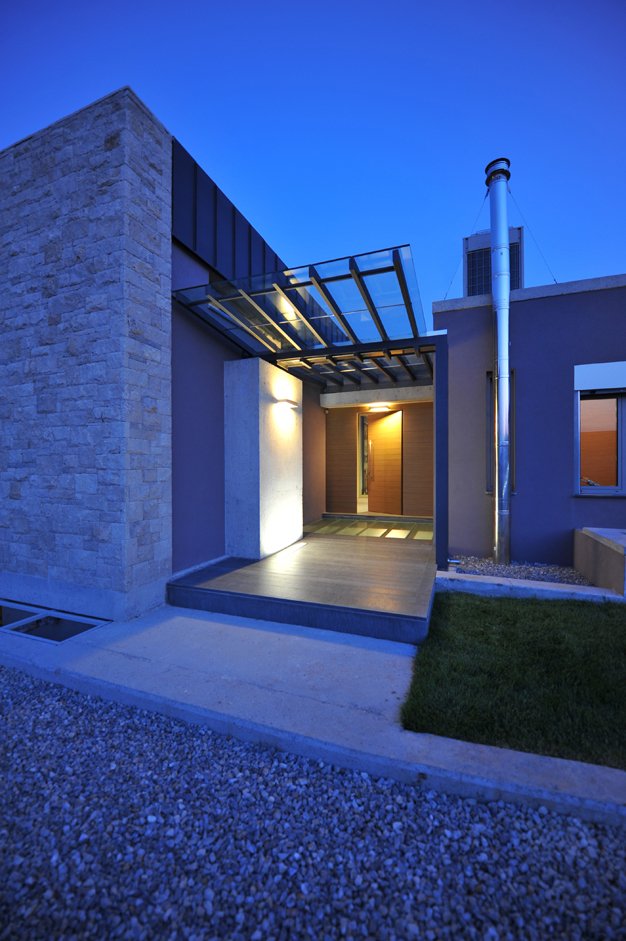 exterior-modern-entry