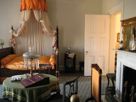 victorian-bedroom-decorating-ideas