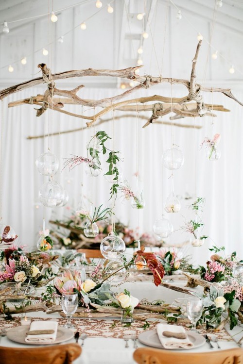 ways-to-use-driftwood-for-your-wedding-decor