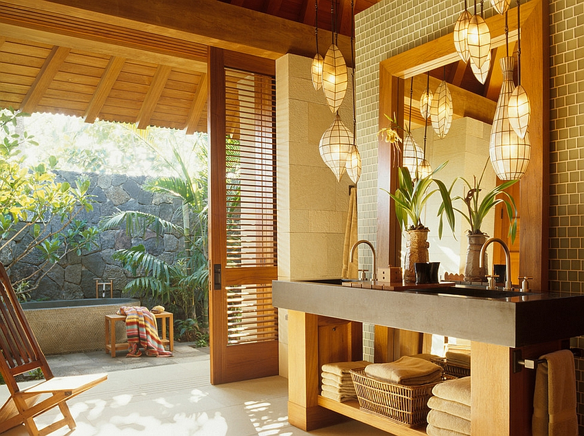 A-lovely-blend-of-Asian-and-tropical-styles-in-the-bathroom