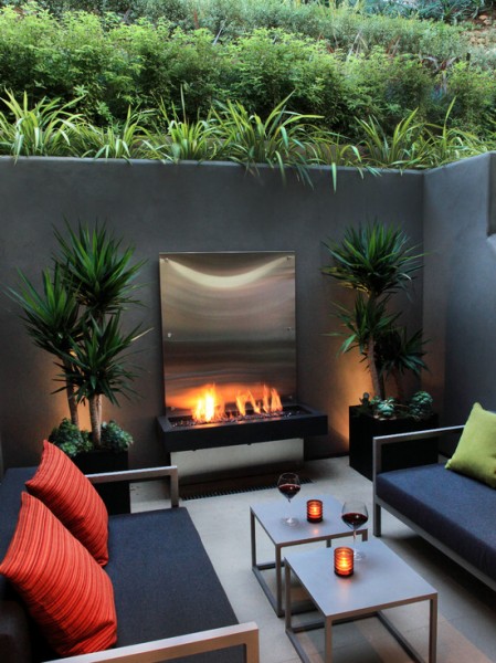 Amazing Modern Outdoor Fireplaces