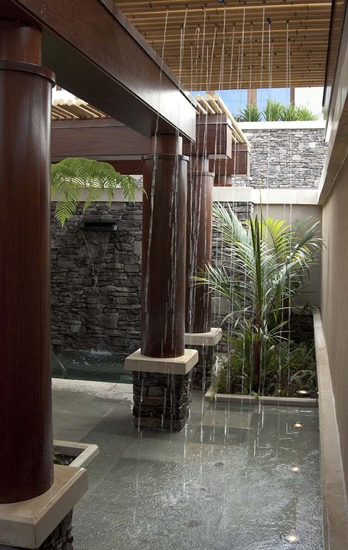 Amazing Tropical Bathroom Designs
