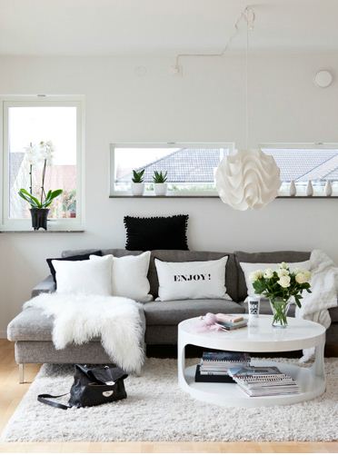 Awesome black and white living room designs