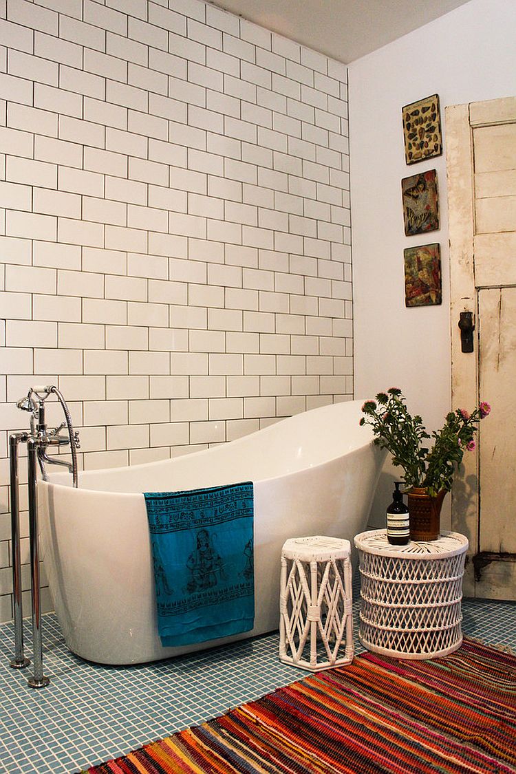 Beautiful-bohemian-touches-bring-warmth-to-the-eclectic-bathroom