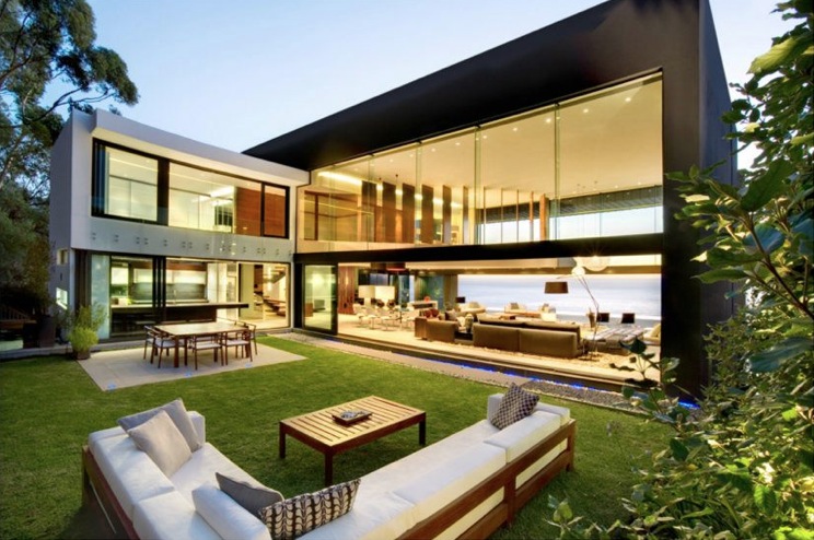 Contemporary-outdoor-living-area