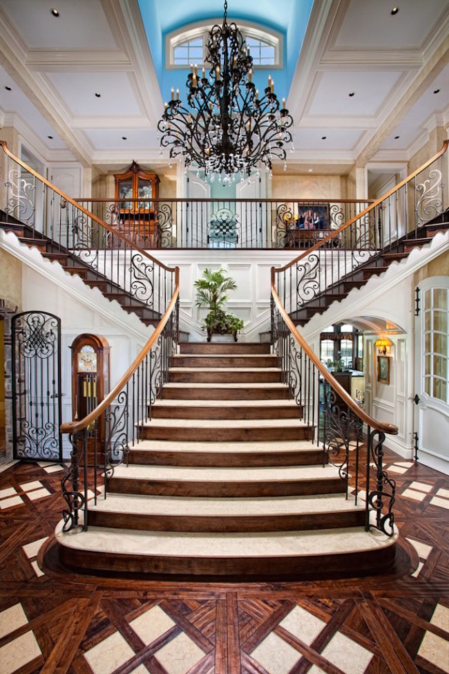 Mediterranean-Designs-Staircase