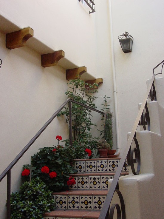 Mediterranean Staircase Design Ideas
