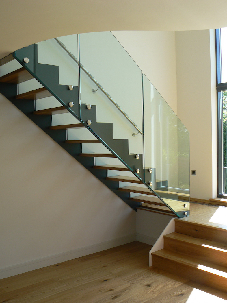 Modern-Nice-Asian-Style-Stairs
