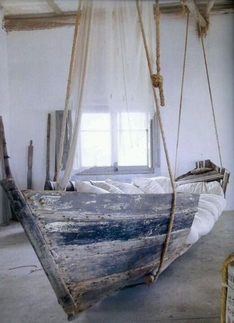 hanging-boat-bed