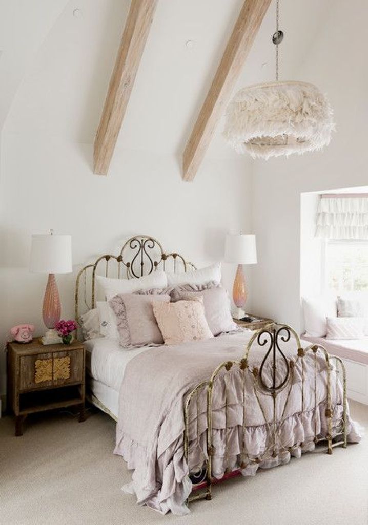 Artistic-Boho-Chic-Bedrooms