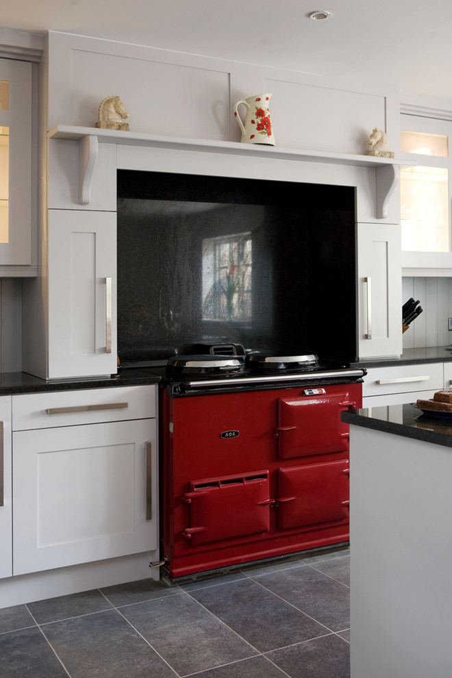 Red-Victorian-Kitchen-Design