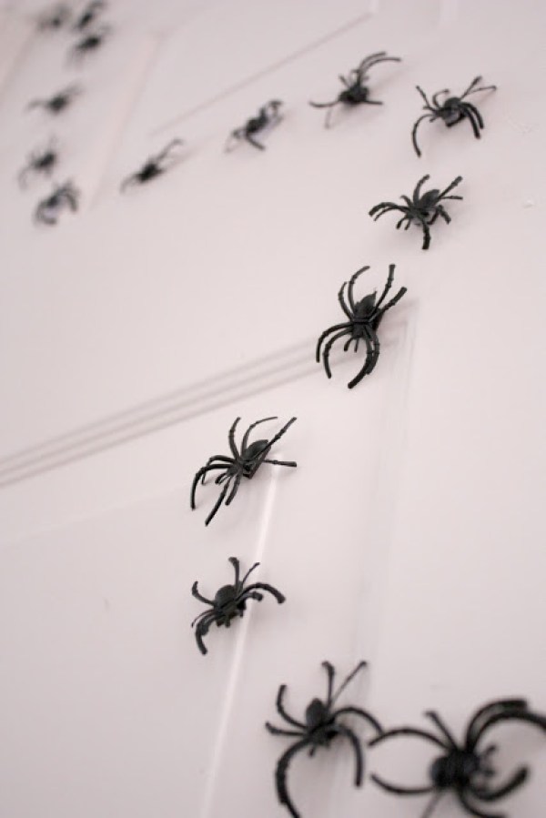 Spooky-Spiders-Halloween-Decorations