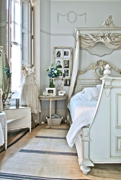 French-Country-Bedroom-Blue-and-White