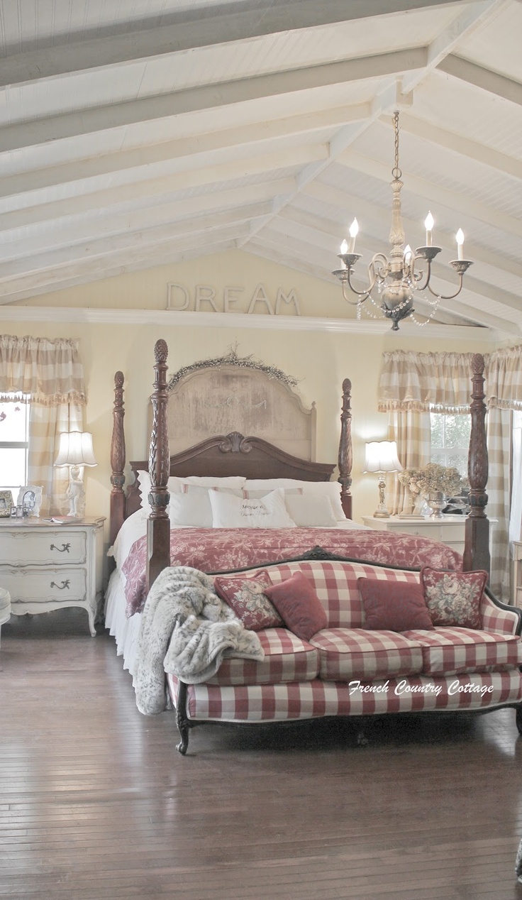 French-Country-Cottage-Bedroom