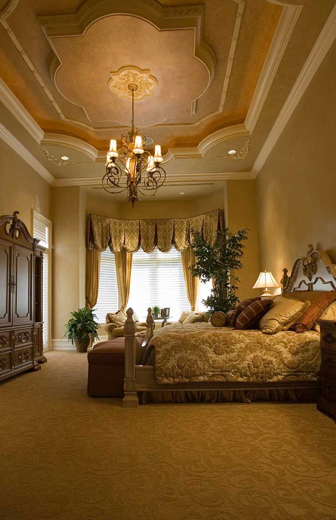 Master-Country-Bedroom-Design-With-Tray-Ceiling