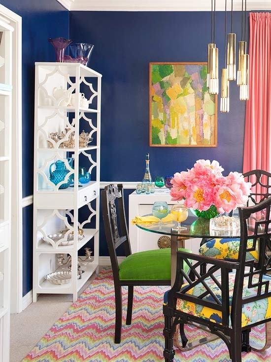 Traditional Colorful Dining Room Design
