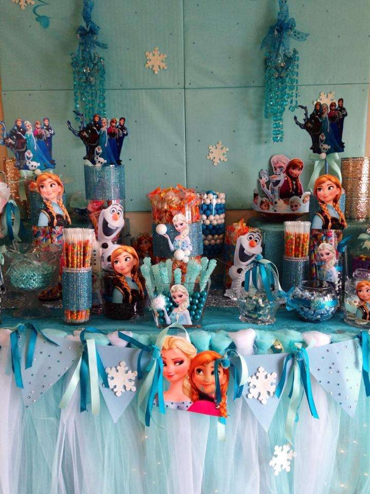 Disney-Frozen-Halloween-Decorations