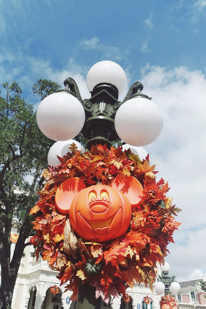 best-Disney-Halloween-Decorations