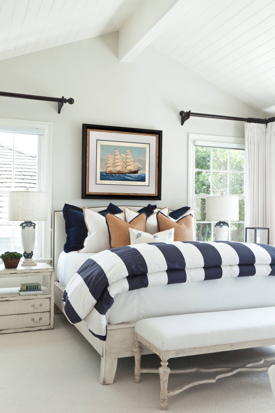 beach-style-bedroom-designs