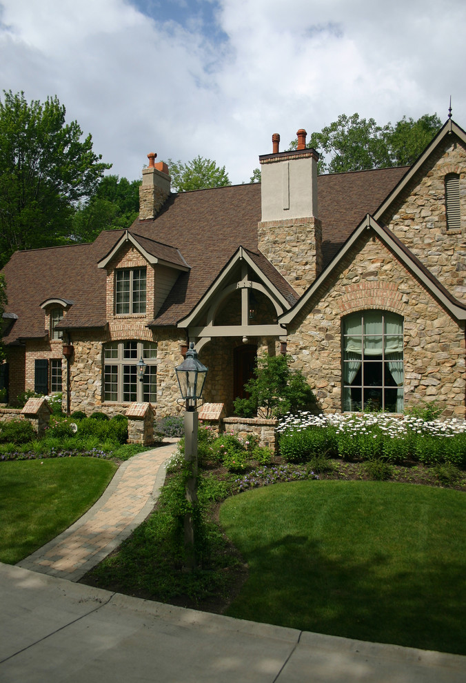 French-Country-Craftsman-Exterior-Design