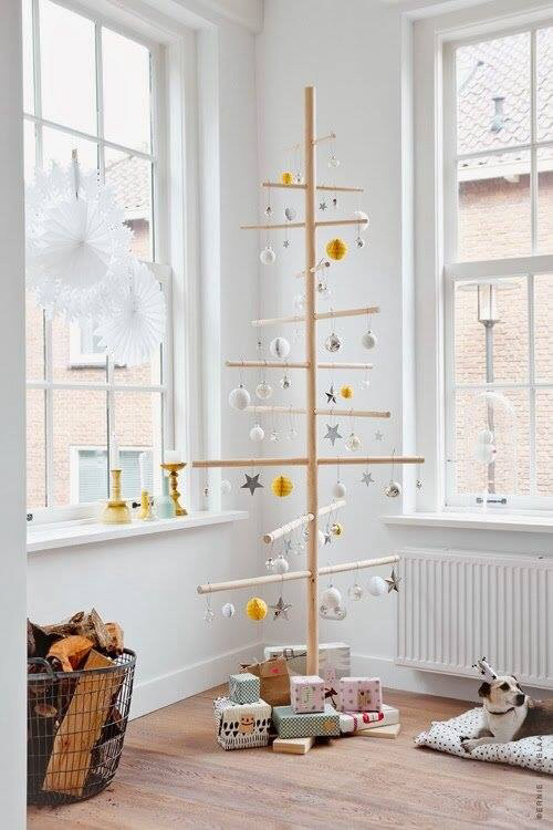 minimalist-christmas-tree