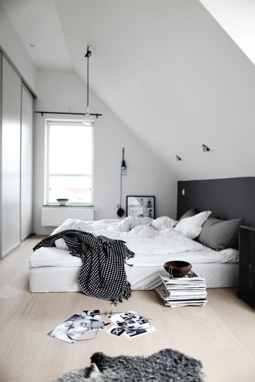 moonlight-shadow-apartment-bedroom-design