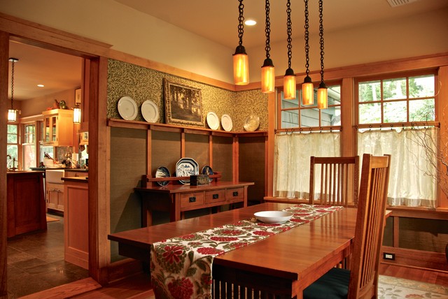 Stunning Craftsman Dining Room Design
