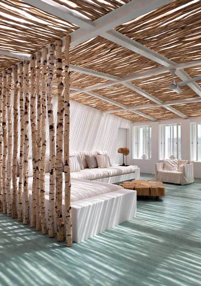 Tasteful-Beach-Style-Living-Room-Design