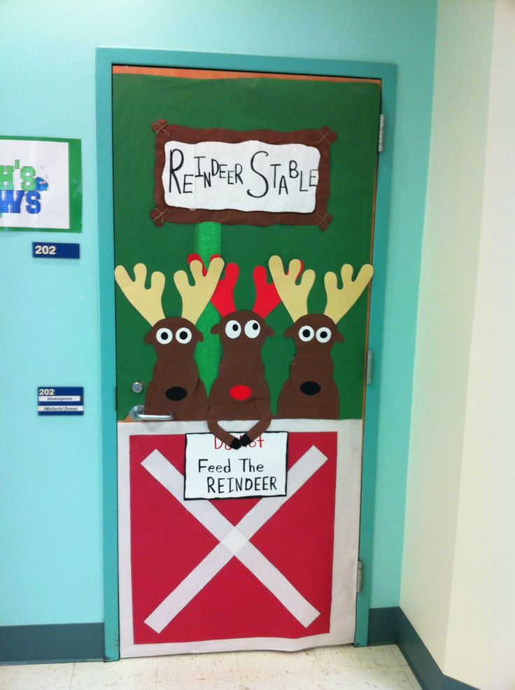 best-christmas-classroom-door