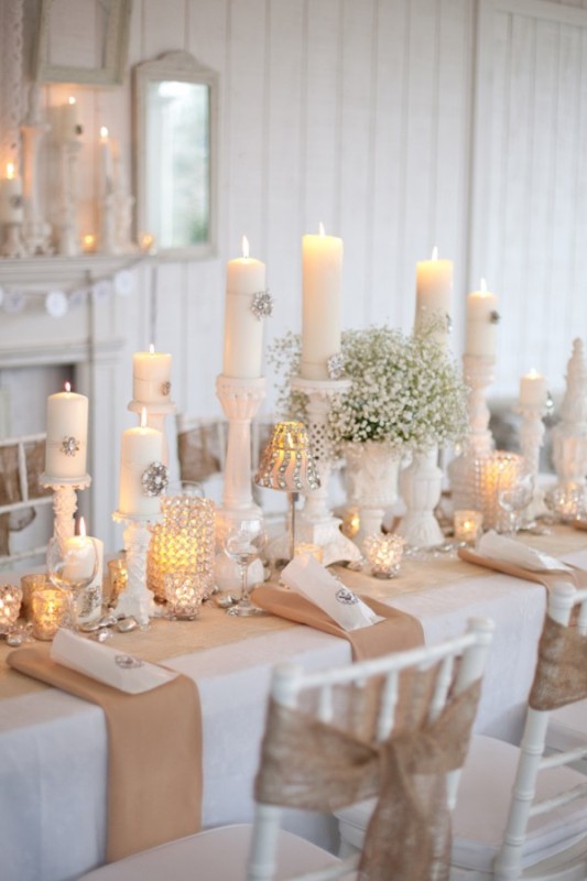 burlap-and-white-table-decorations