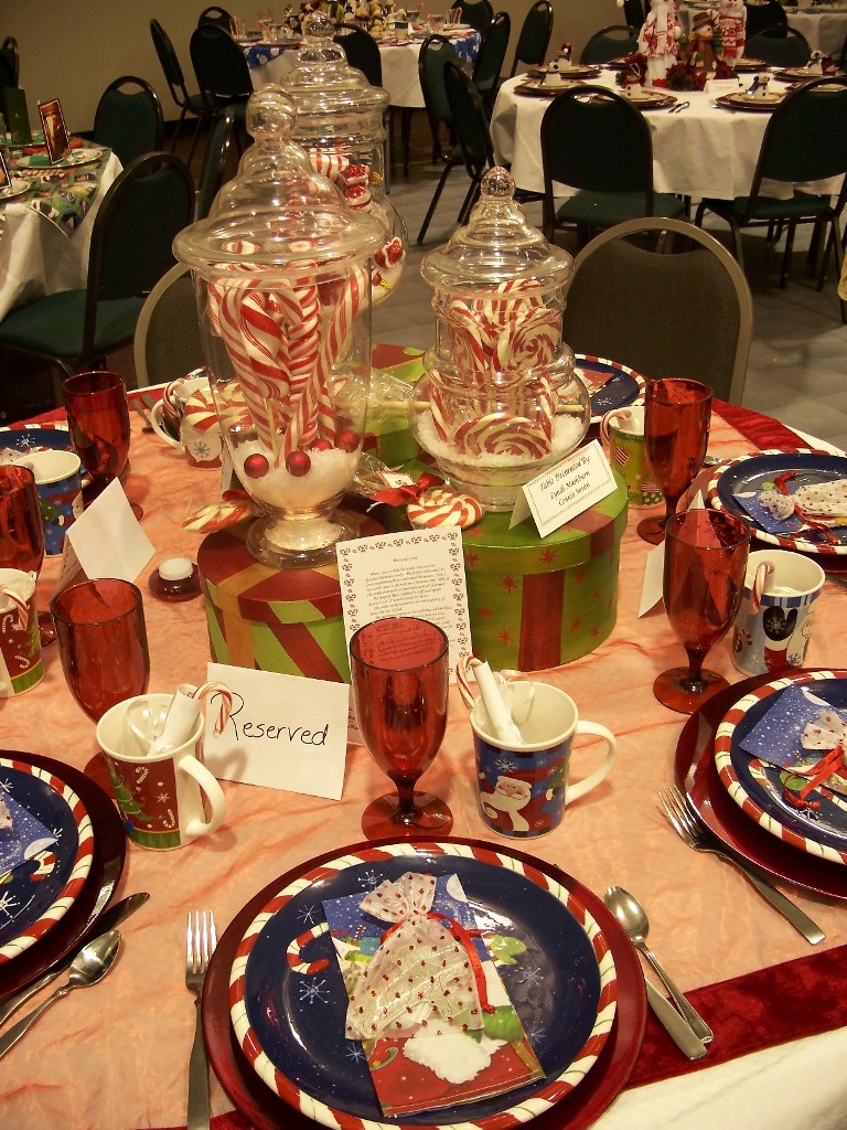 candy-christmas-table-decorations