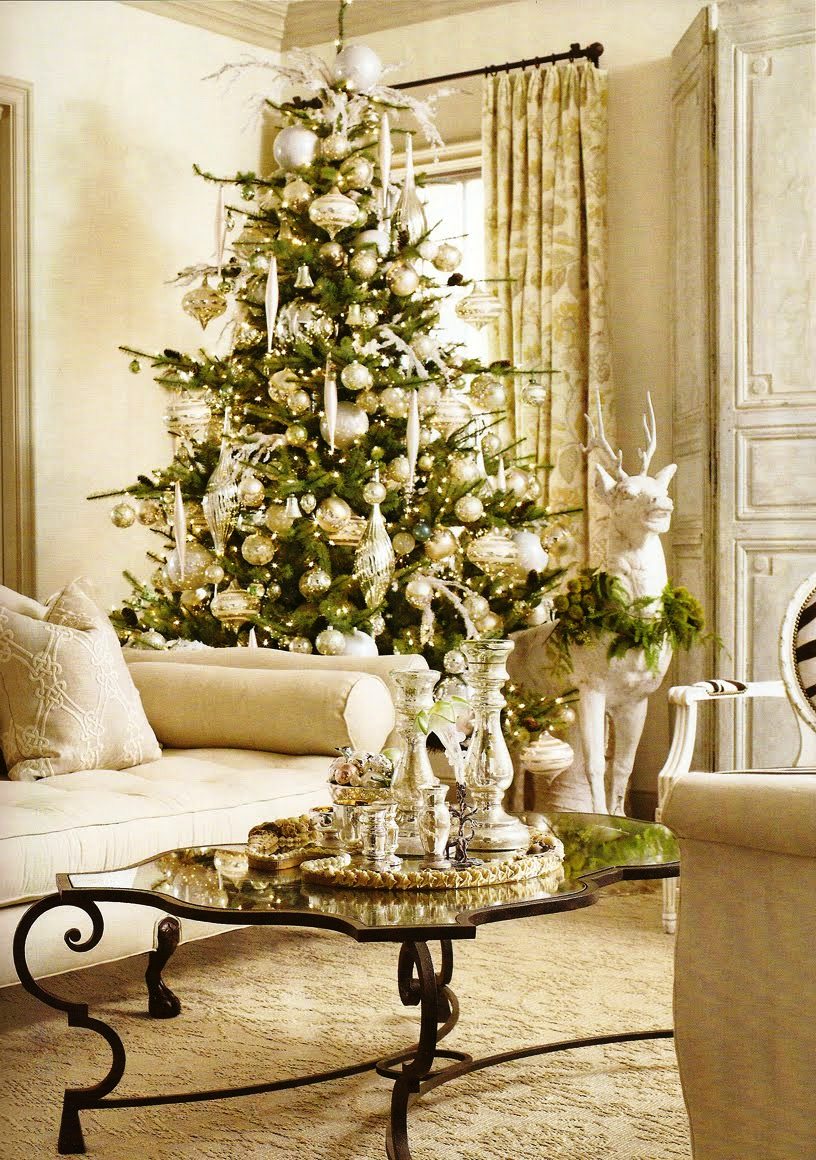 charming-christmas-living-room-decor-ideas
