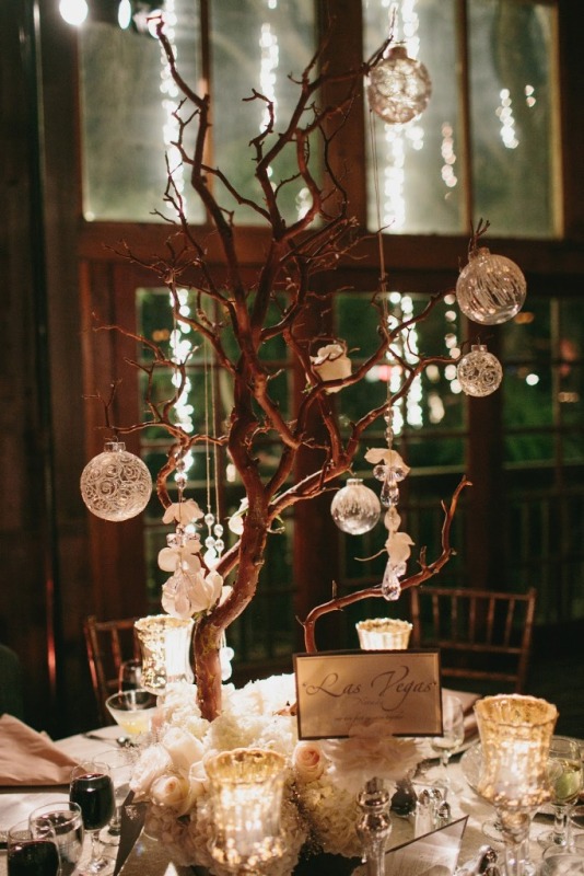 christmas-tree-with-branches-centerpieces