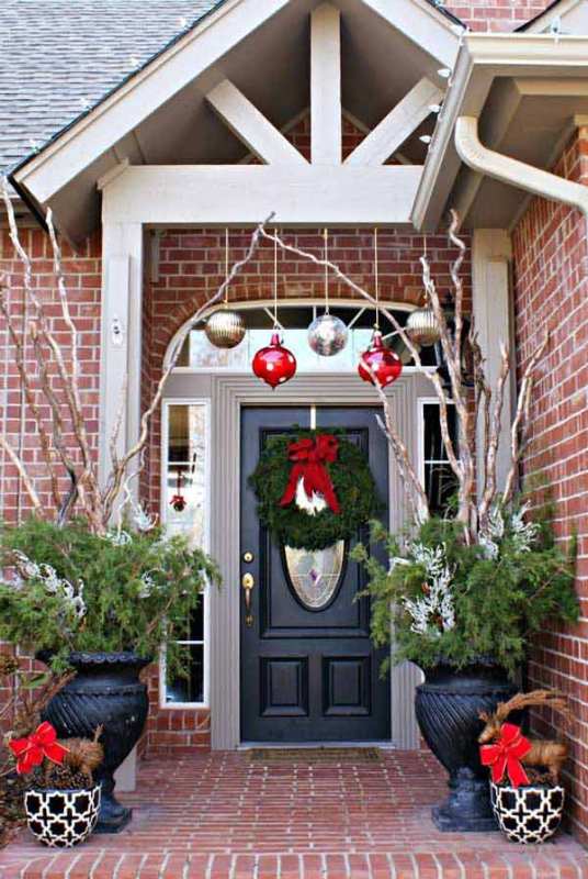 diy-front-porch-christmas-decorating-ideas-2016