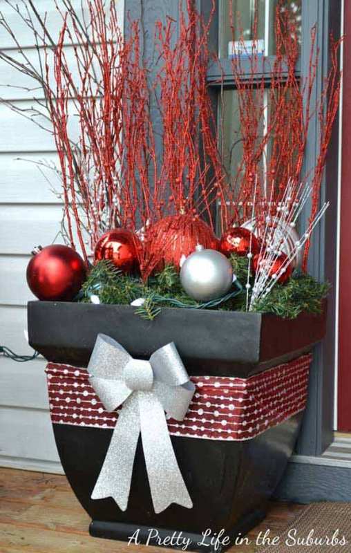 front-porch-christmas-decorations