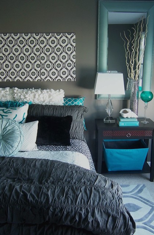 gray-and-turquoise-bedroom