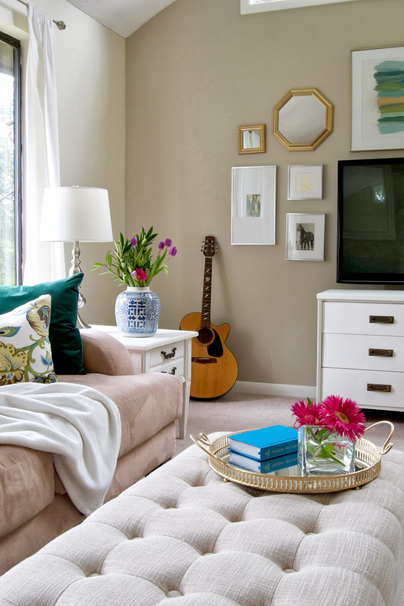 living-room-decorating-on-a-budget